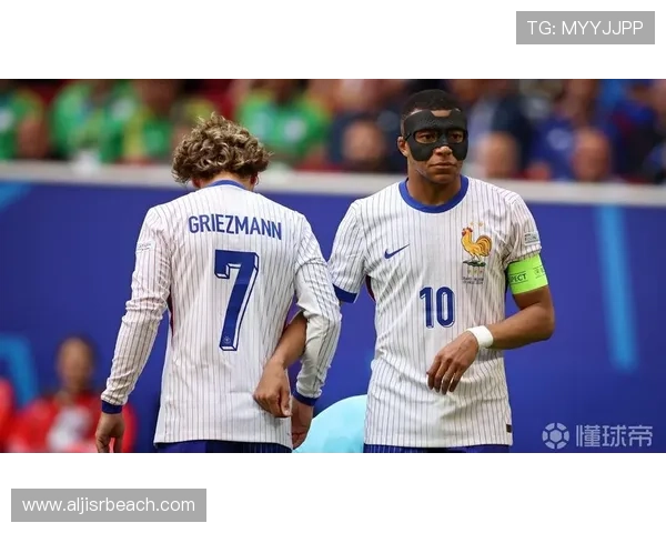 格列兹曼与姆巴佩战术角色及体系适配度对比分析