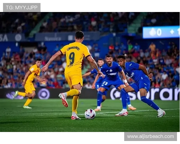 奥利塞与埃泽:进攻效率与战术角色的实际差距分析 奥利塞与埃泽:进攻效率与战术角色的实际差距分析